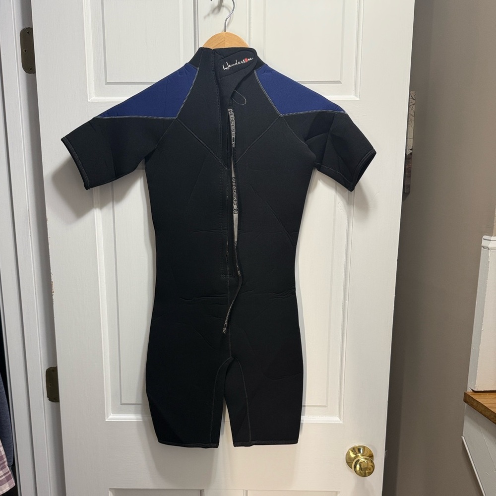 Henderson juniors back zip shorty divewear wetsuit